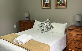 Hekpoort Rorymi Guest Farm